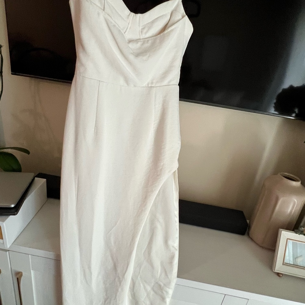 Forever 21 Cream Strapless Dress